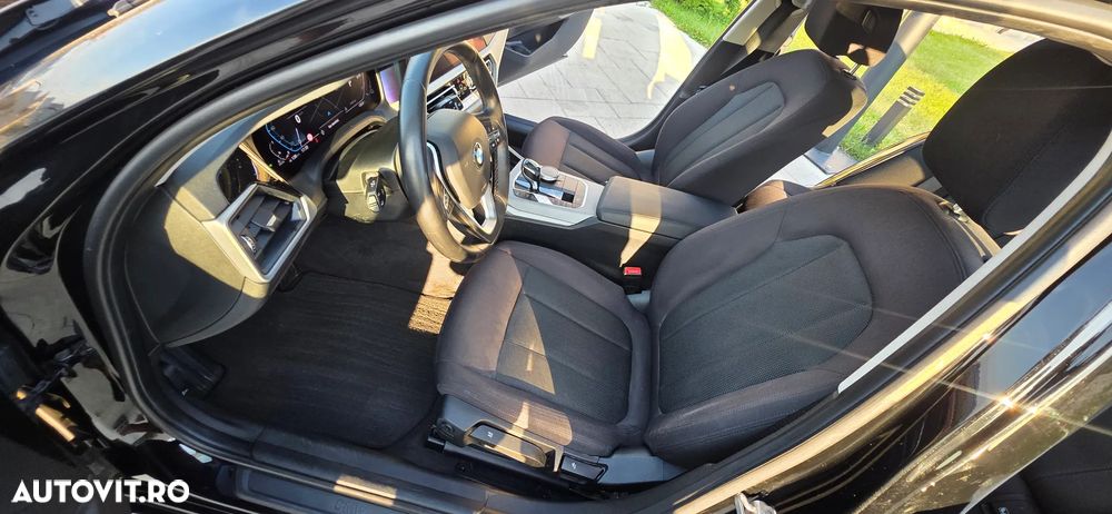 BMW Seria 3 318d Aut. Edition M Sport Shadow - 25