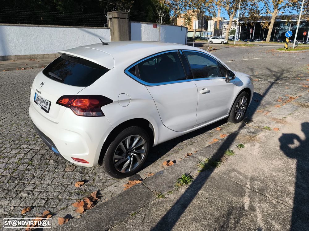 Citroën DS4 1.6 HDi So Chic - 3