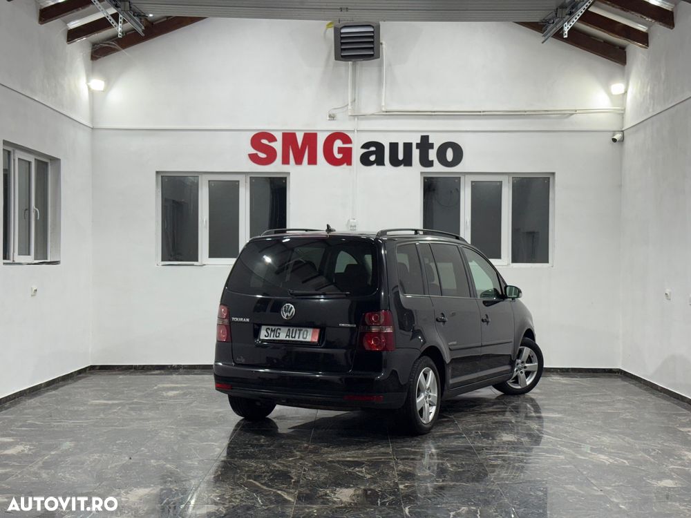 Volkswagen Touran 1.9 TDI DPF Blue Motion Highline - 3