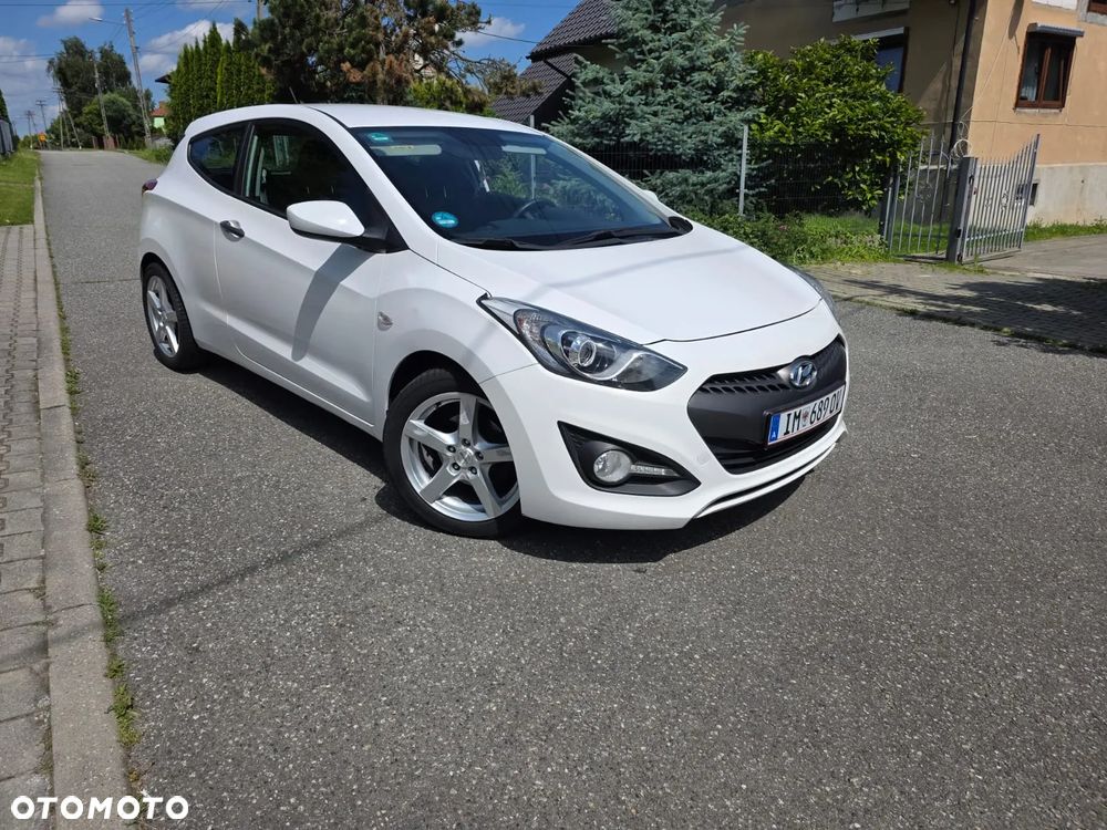 Hyundai i30 1.4 Base - 19
