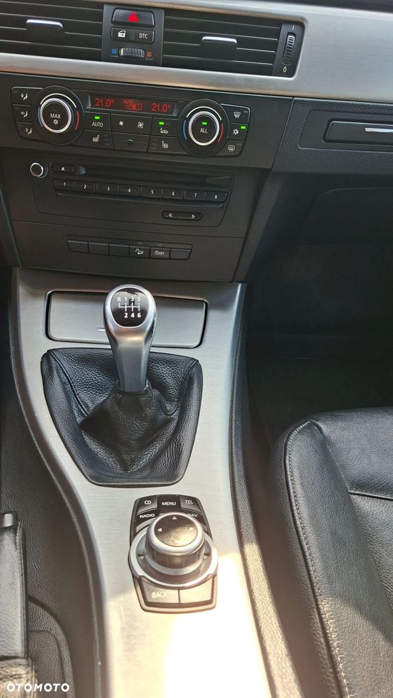 BMW Seria 3 320d xDrive DPF Edition Lifestyle - 21
