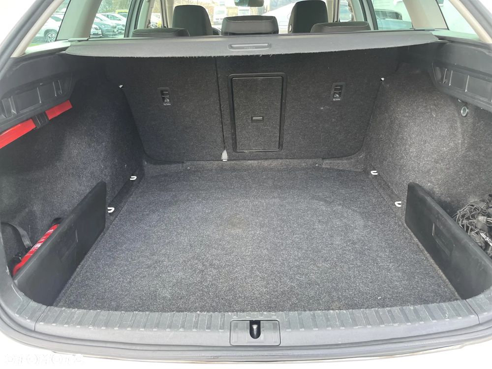 Skoda Octavia 1.5 TSI ACT Style - 12