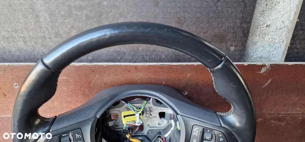 KIEROWNICA SKÓRA Podgrzewana 39108895 OPEL ASTRA K V - 5