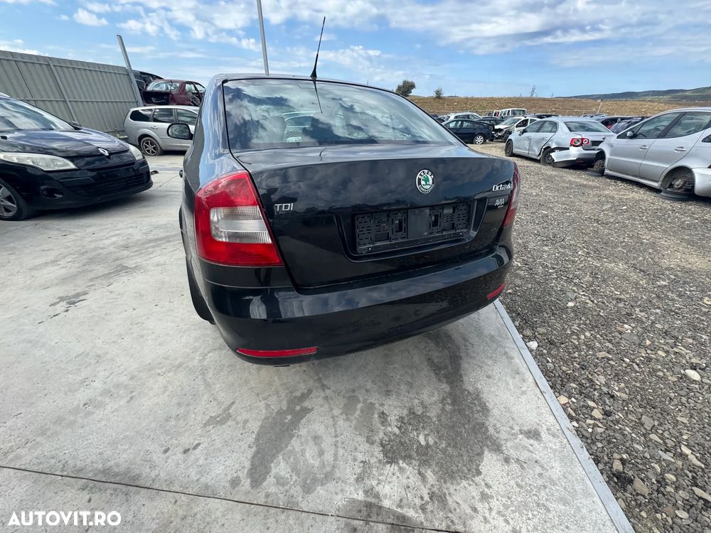 Dezmembram Skoda Octavia 2 Fl 1.6 CAY - 3