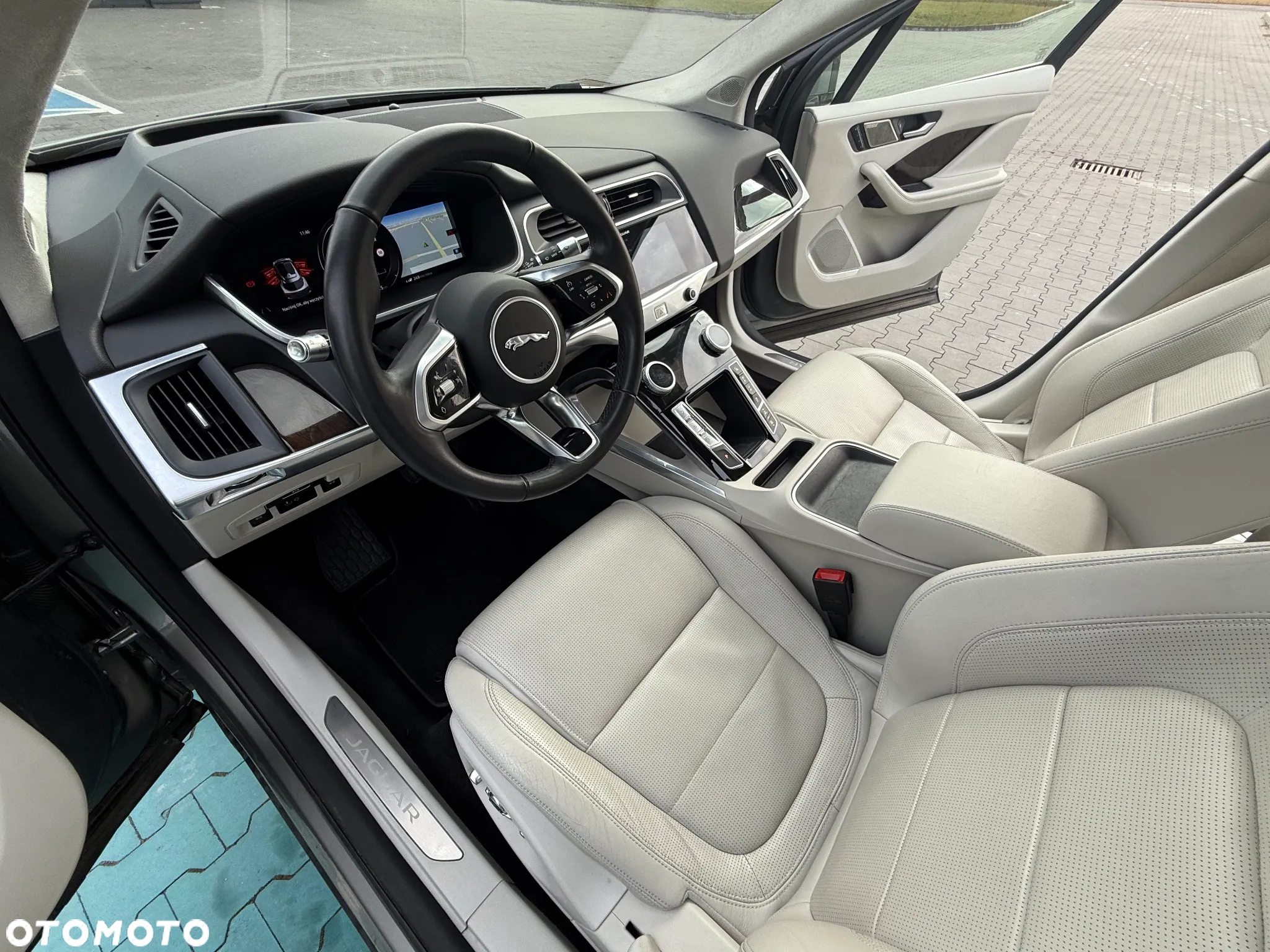 Jaguar I-Pace EV400 AWD HSE - 9