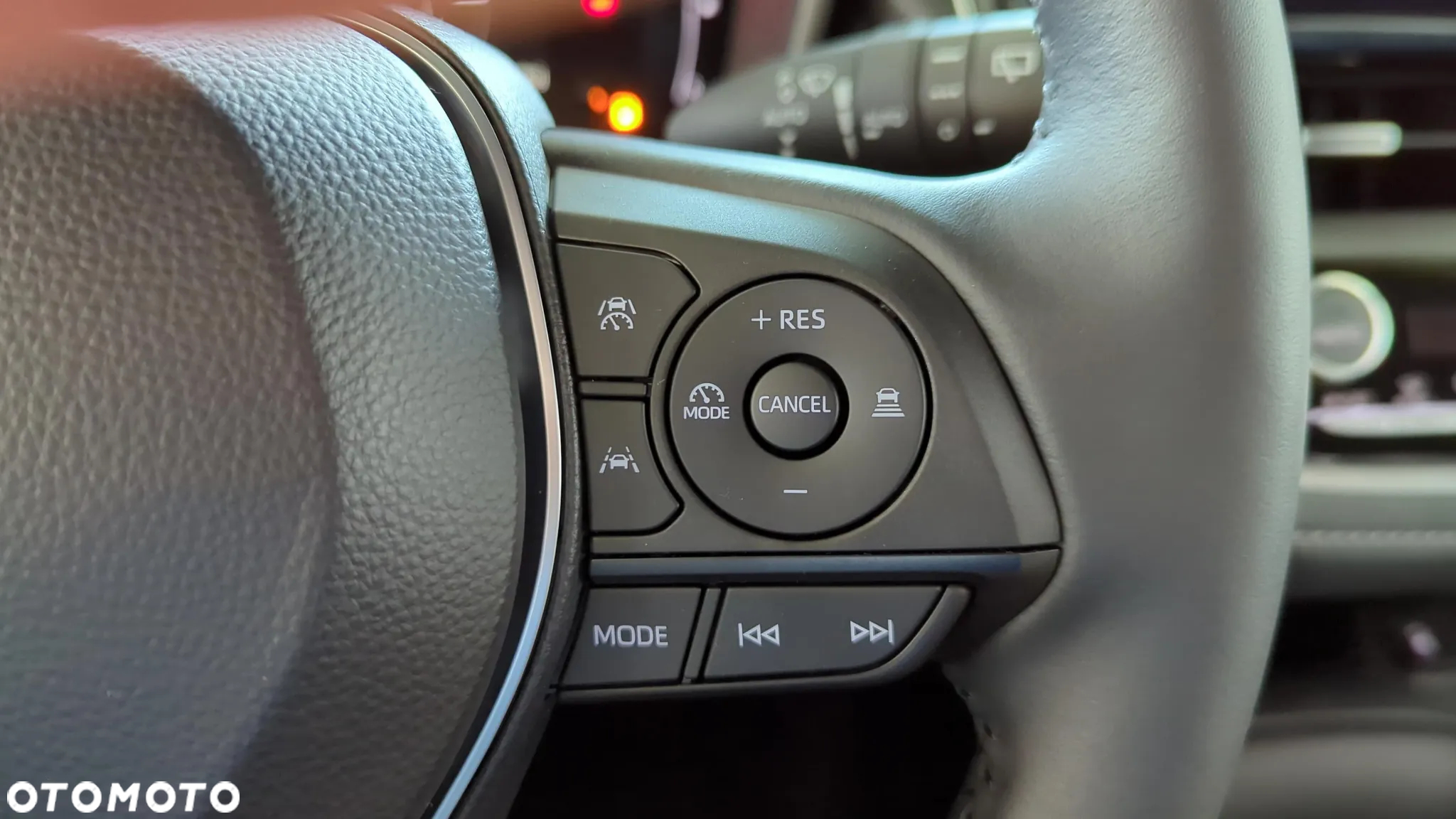 Suzuki Swace 1.8 Hybrid Premium Plus CVT - 14