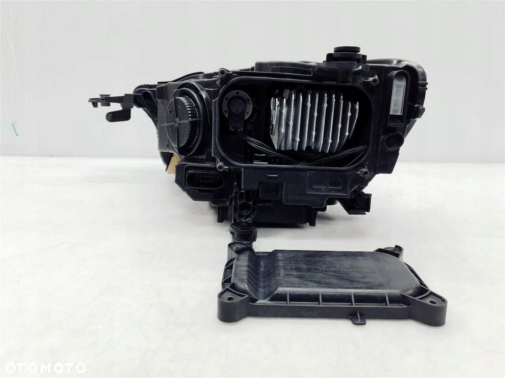 VOLKSWAGEN T-ROC 2GA 17r PRAWA LAMPA PRZÓD FULL LED ORY EU - 11