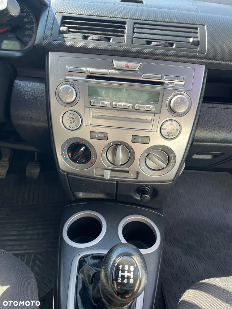 Mazda 2 1.4 Active - 10