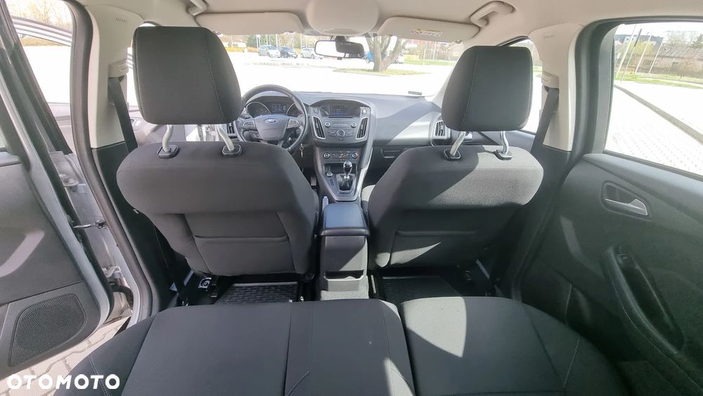 Ford Focus 1.6 TDCi Trend - 12