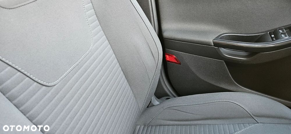 Ford Focus 1.0 EcoBoost Hybrid TITANIUM STYLE - 20