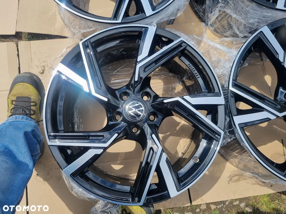 SEAT LEON, CUPRA,SKODA SUPERB III,ENYAQ,VW PASSAT,AUDI 8,5X19 ET45 jak nowe - 6