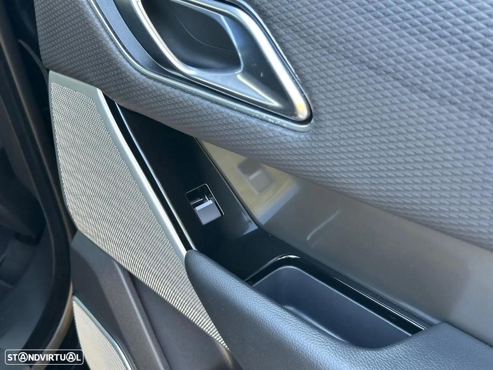 Land Rover Range Rover Velar 2.0 D SE - 28