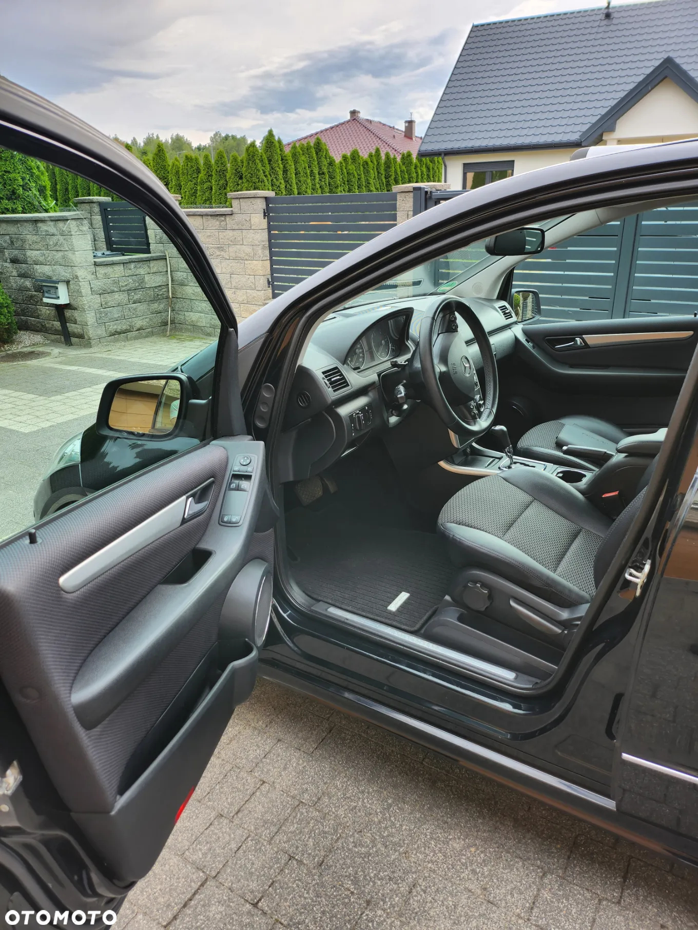 Mercedes-Benz Klasa A 180 CDI Autotronic Avantgarde - 30