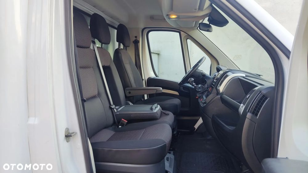 Peugeot Boxer 2.2HDi Kontener + Winda! Salon Polska! F - VAT - 10