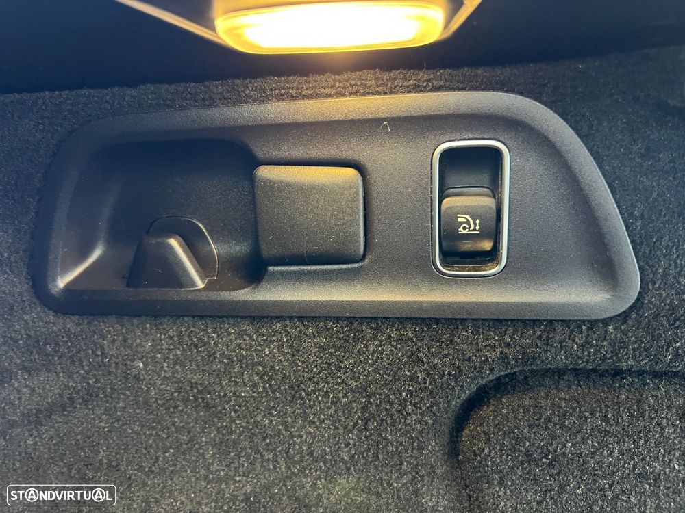 Mercedes-Benz GLE 350 de 4Matic - 48