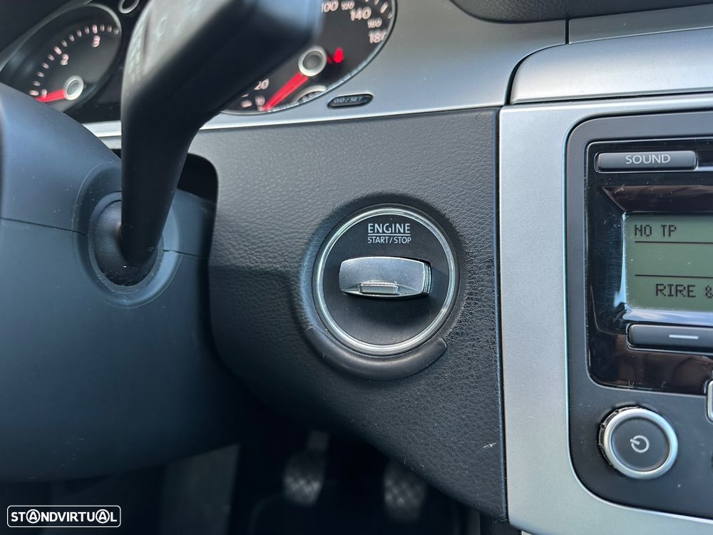 VW Passat 1.6 TDI Confortline - 29