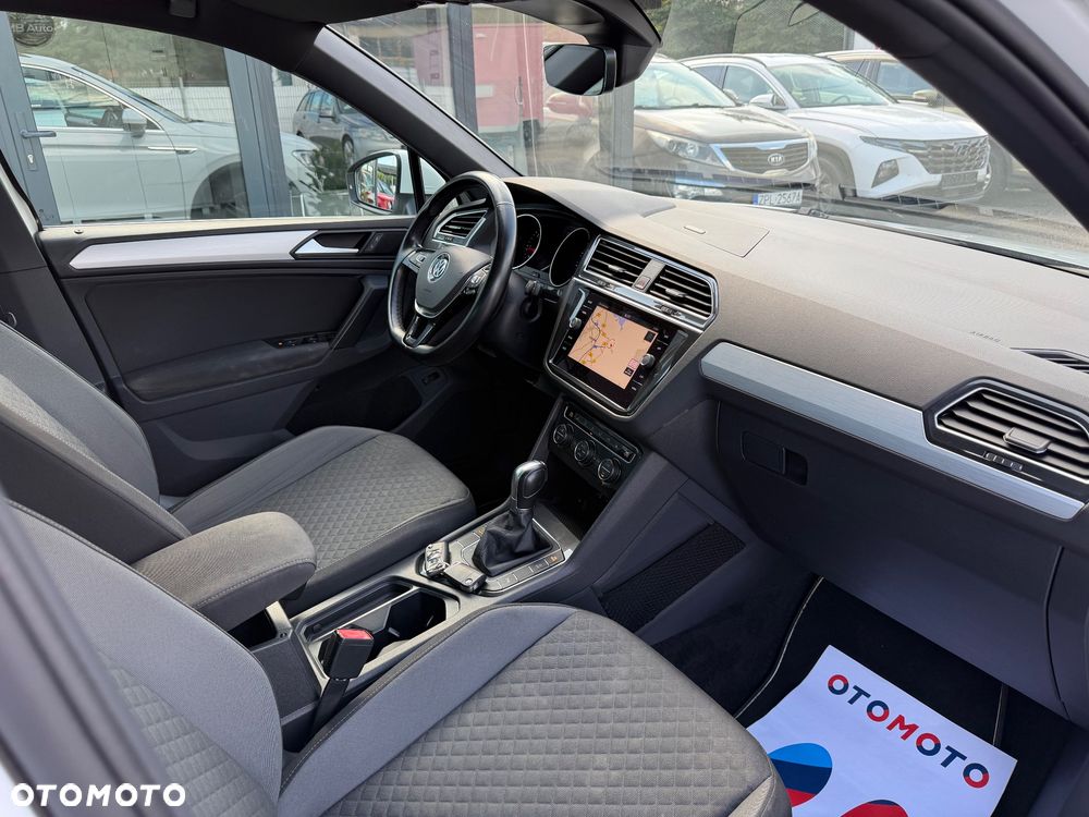 Volkswagen Tiguan 2.0 TDI SCR DSG R-Line - 24