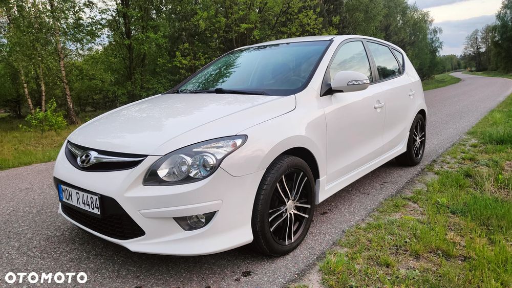 Hyundai i30 1.6 CRDi FIFA WM Edition - 13