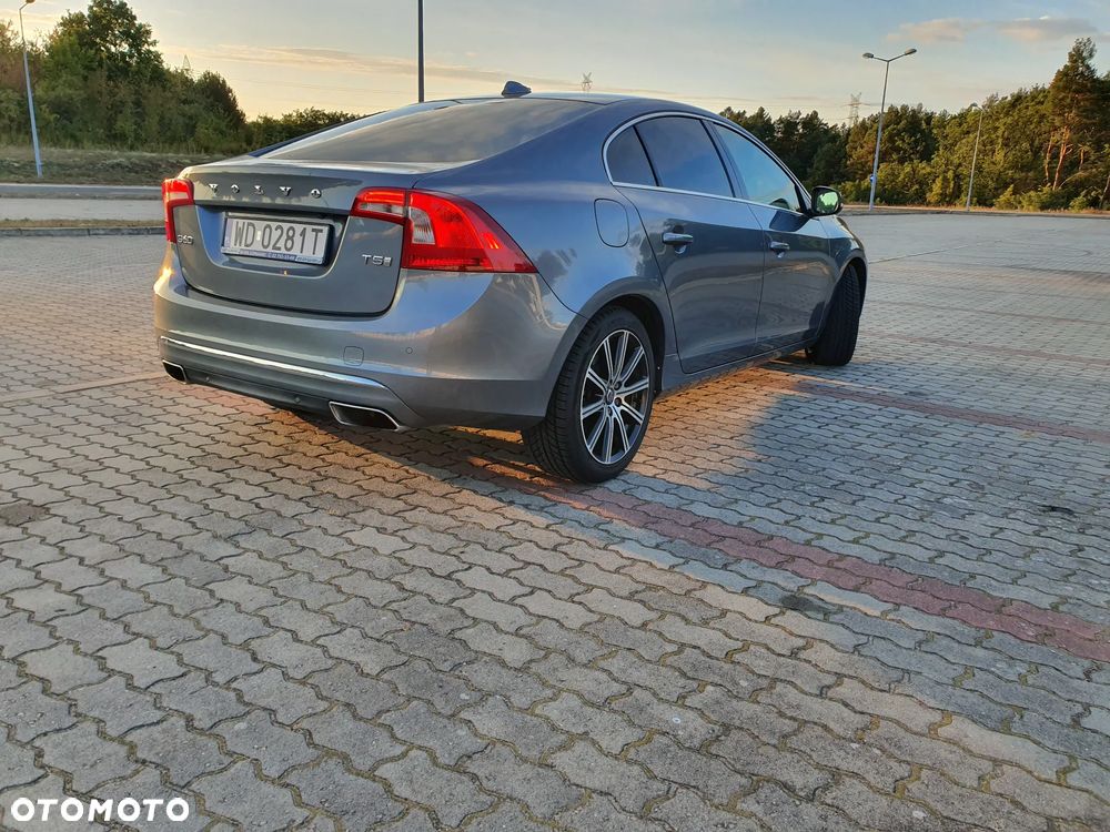 Volvo S60 - 15