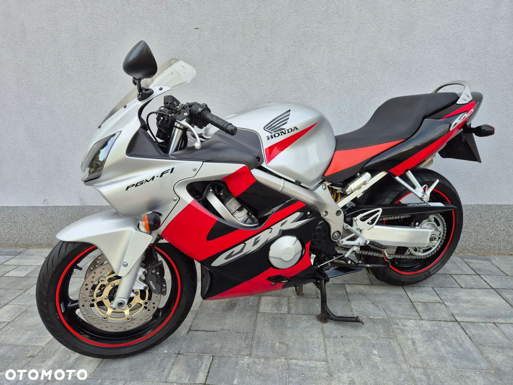 Honda CBR - 2