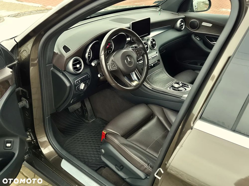 Mercedes-Benz GLC - 6