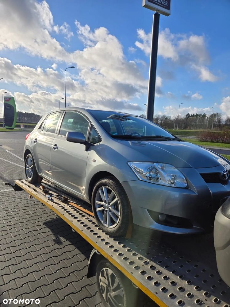 Toyota Auris 1.4 VVT-i Team - 10