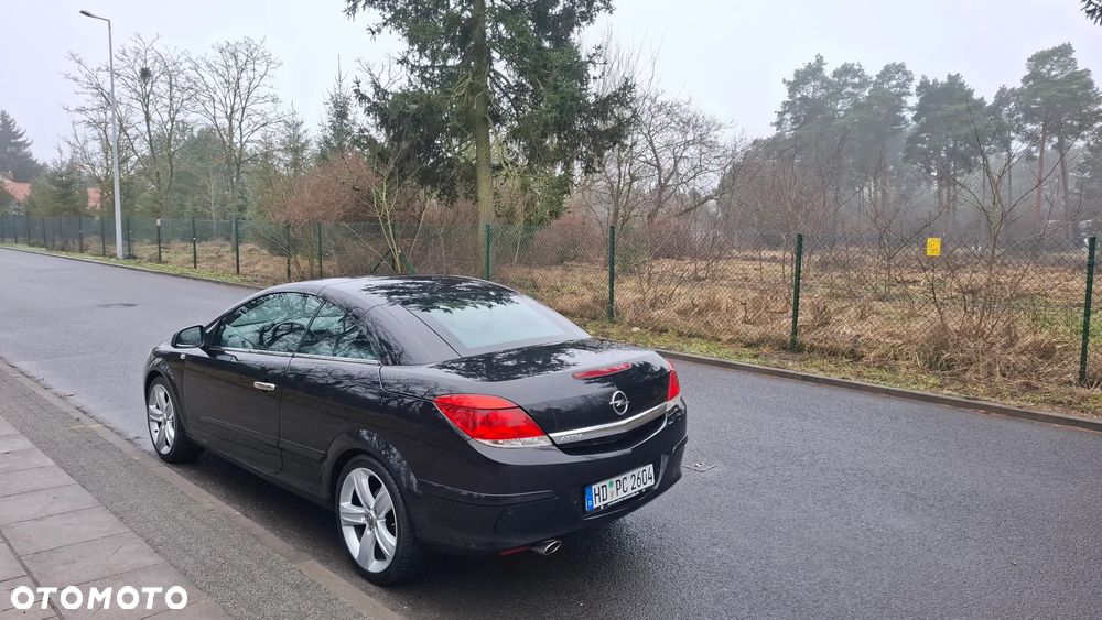 Opel Astra 1.8 Cosmo - 9