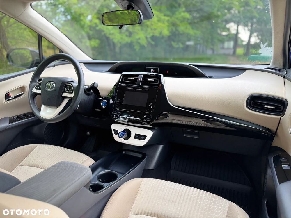 Toyota Prius - 10