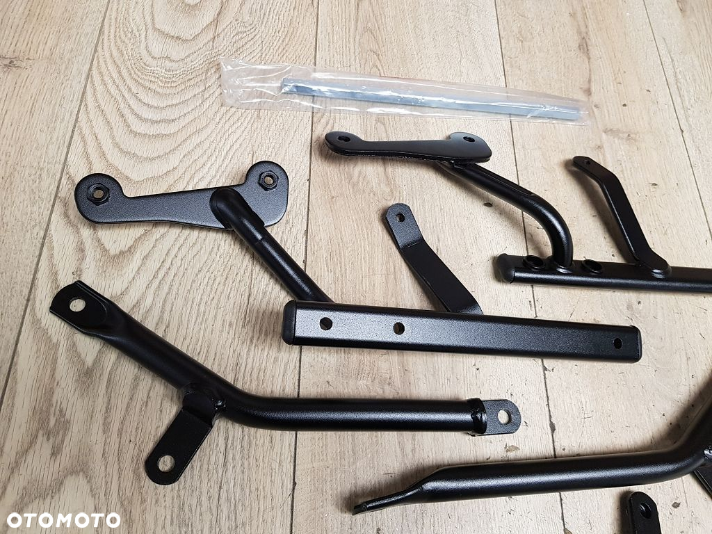 Mocowanie Givi Y513 Wingrack Suzuki Bandit GSF 1200 96r - 4