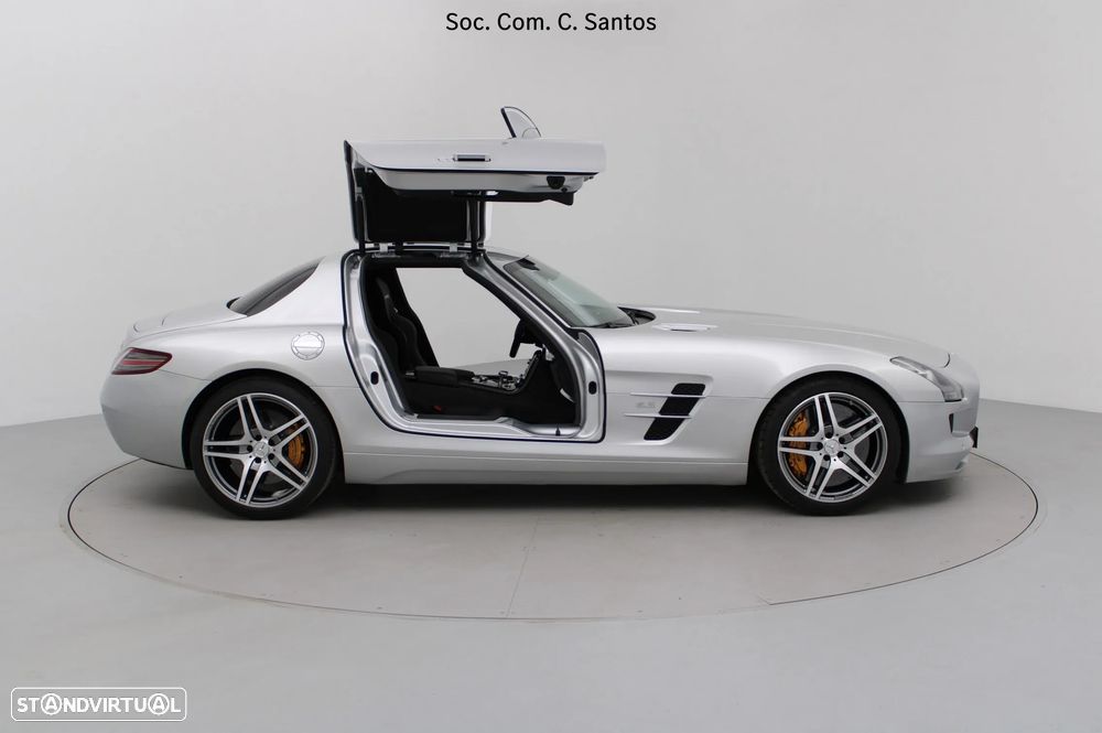 Mercedes-Benz SLS 63 AMG - 14