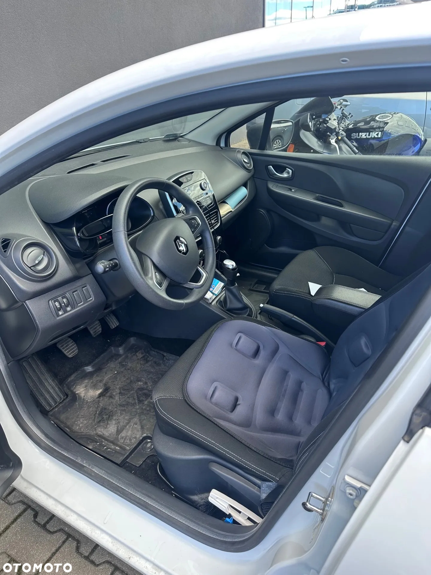 Renault Clio 1.2 16V Life - 11