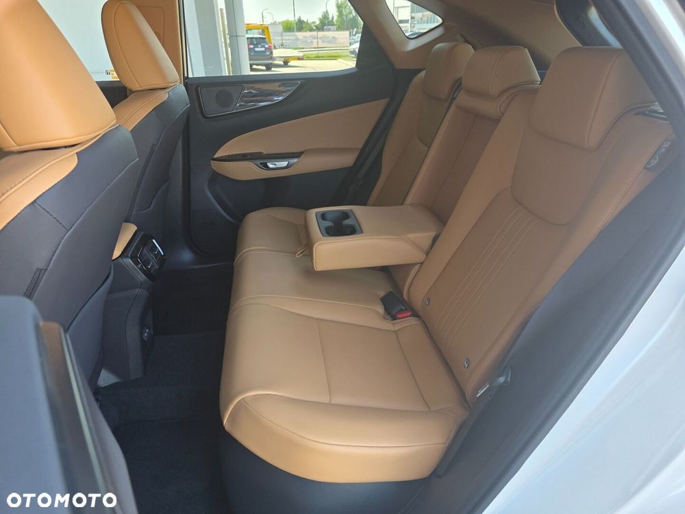 Lexus NX 350h Prestige 2WD - 18
