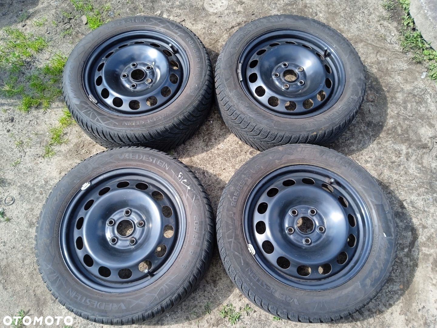 koła zimowe Felgi stalowe 5x112 Audi A3 8P Opony 205/55 R16 - 1