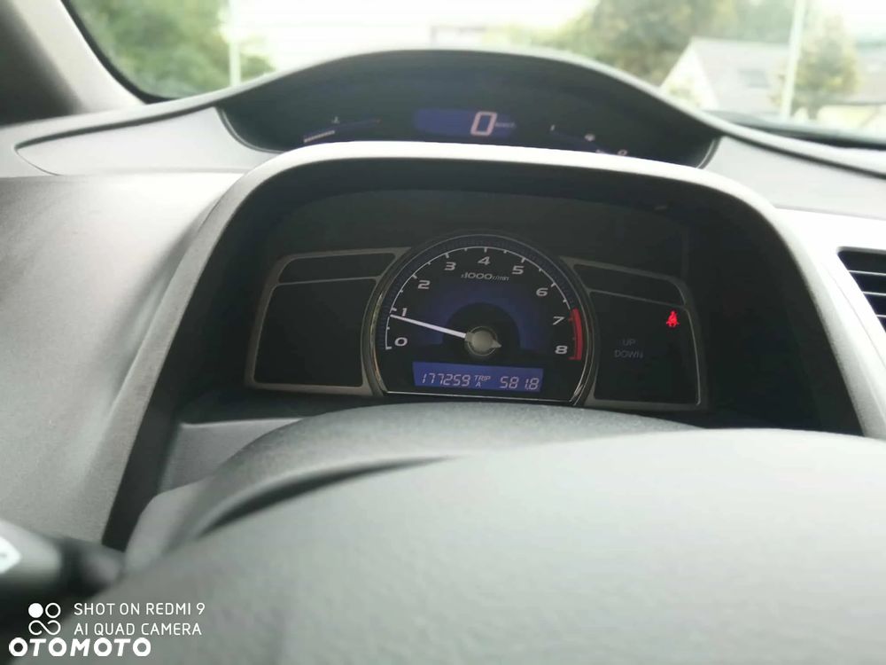 Honda Civic 1.8 Comfort - 17