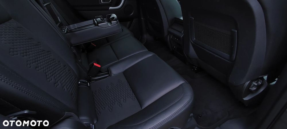Land Rover Discovery Sport - 38