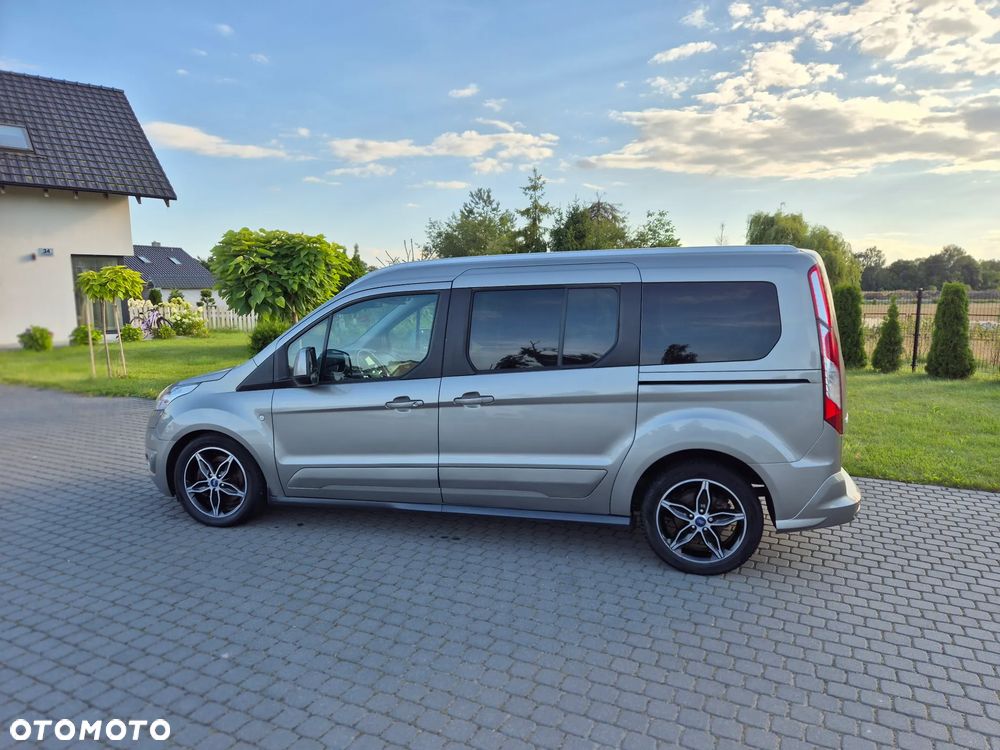 Ford Tourneo Connect Grand - 15