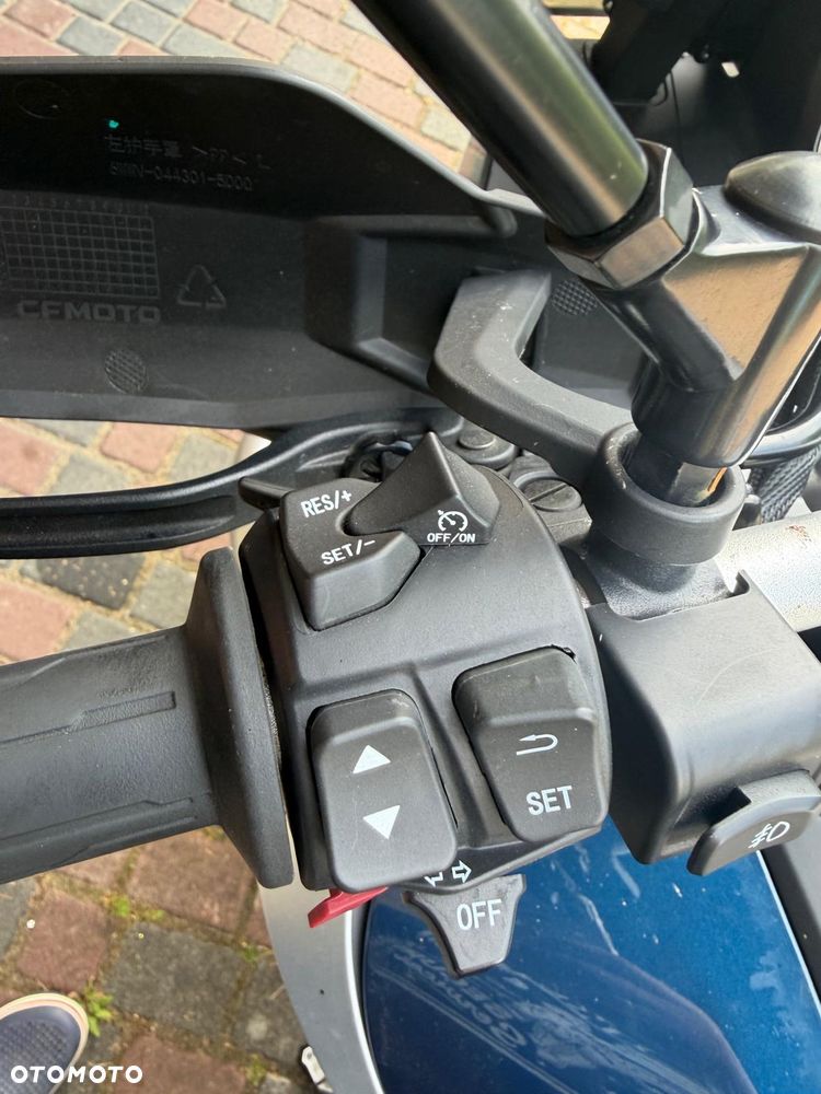 CFMoto 800MT Touring - 10