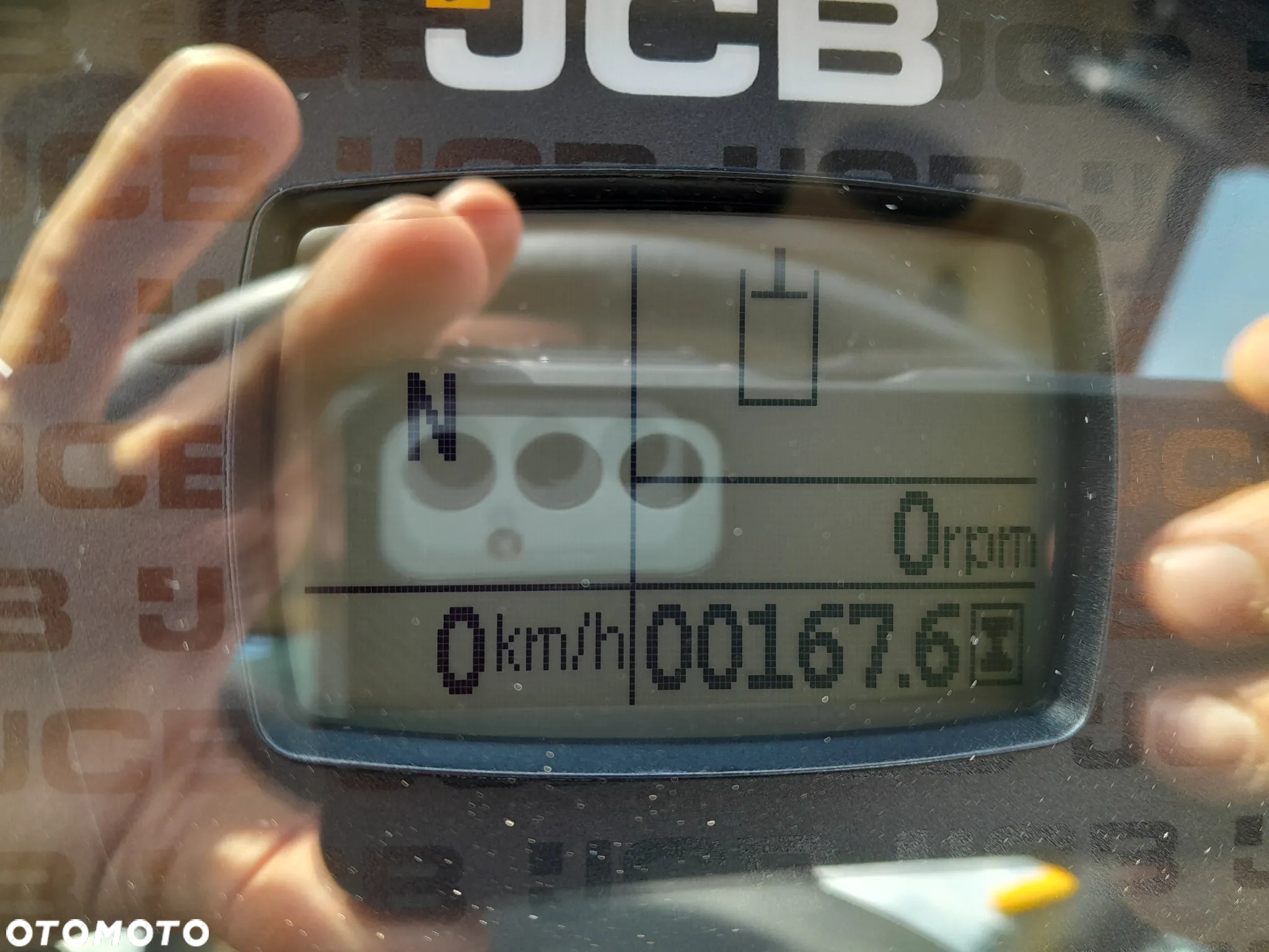 JCB 409 - 24