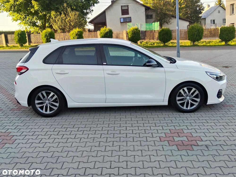 Hyundai i30 1.4 Premium - 16