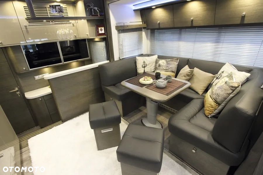 Mercedes-Benz Actros Giga Space 2545 Interhorse PopUp/PopOut - 10