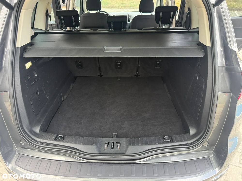 Ford S-Max 2.0 TDCi Titanium - 27