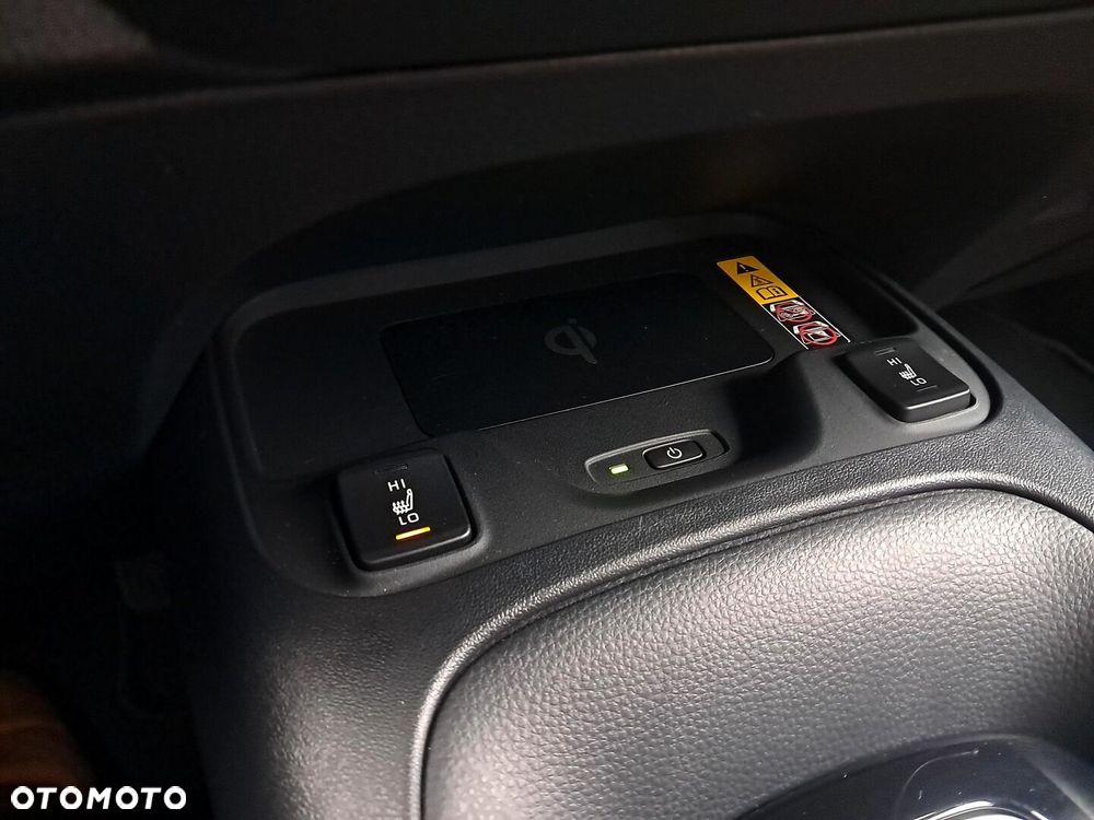 Toyota Corolla 1.8 Hybrid Comfort - 19