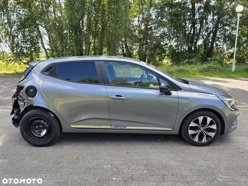 Renault Clio - 5