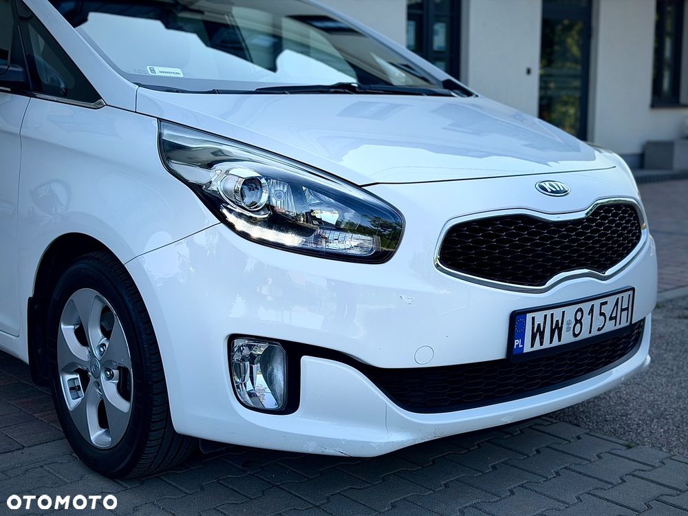 Kia Carens 1.6 GDI L - 23