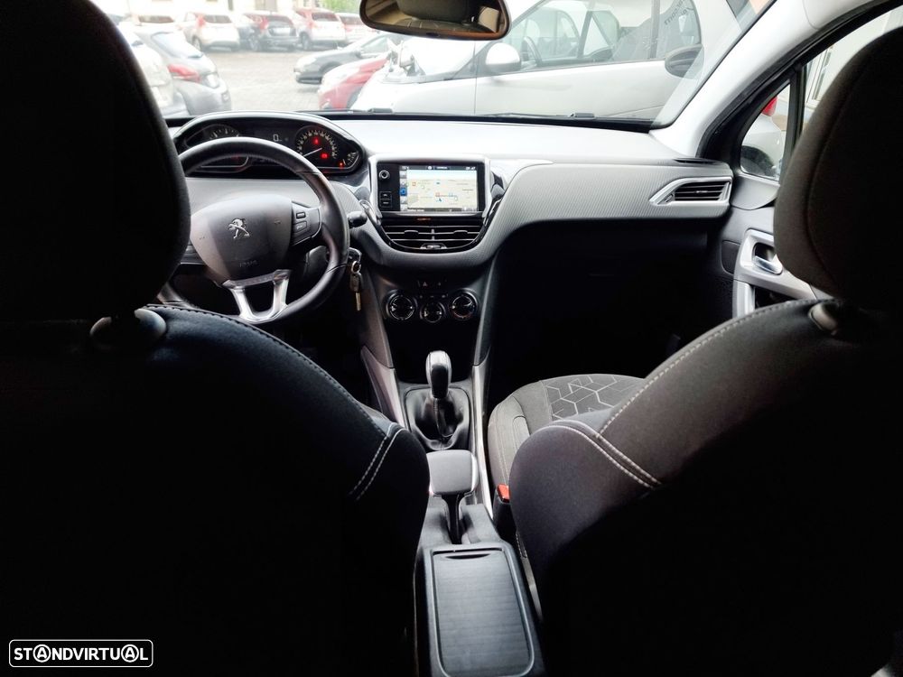 Peugeot 2008 1.6 BlueHDi Style - 6