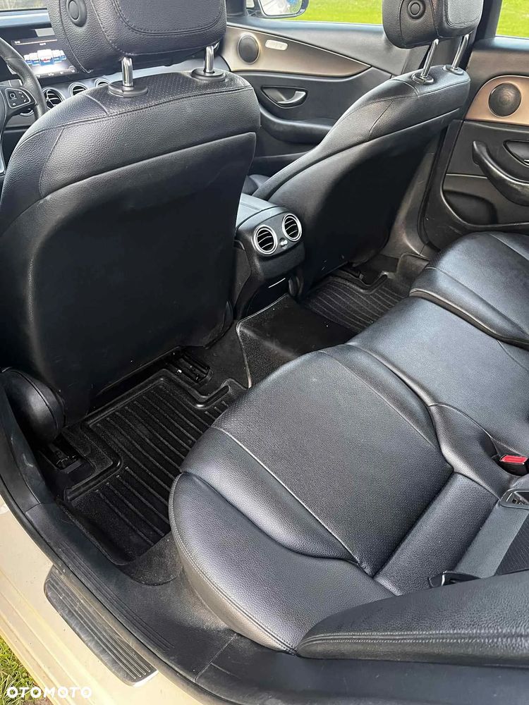 Mercedes-Benz Klasa E 200 d T 9G-TRONIC Exclusive - 18