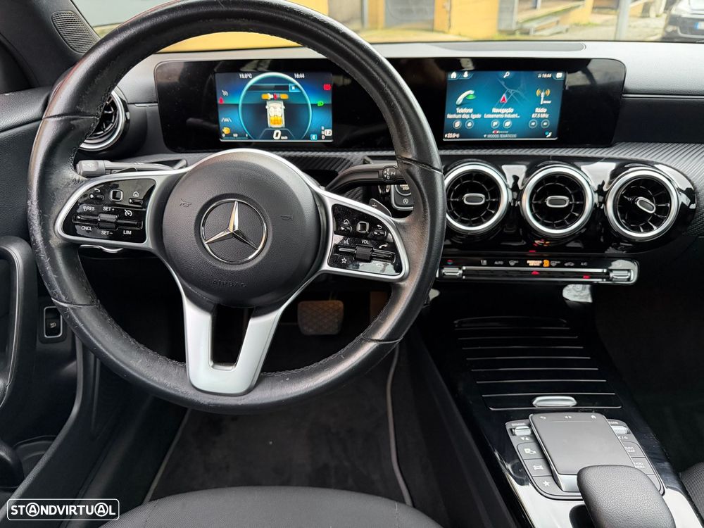 Mercedes-Benz CLA 200 - 21
