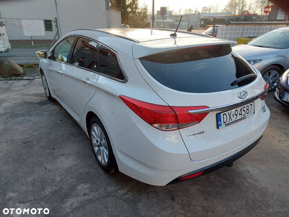 Hyundai i40 i40cw 1.7 CRDi Fifa World Cup Edition - 11