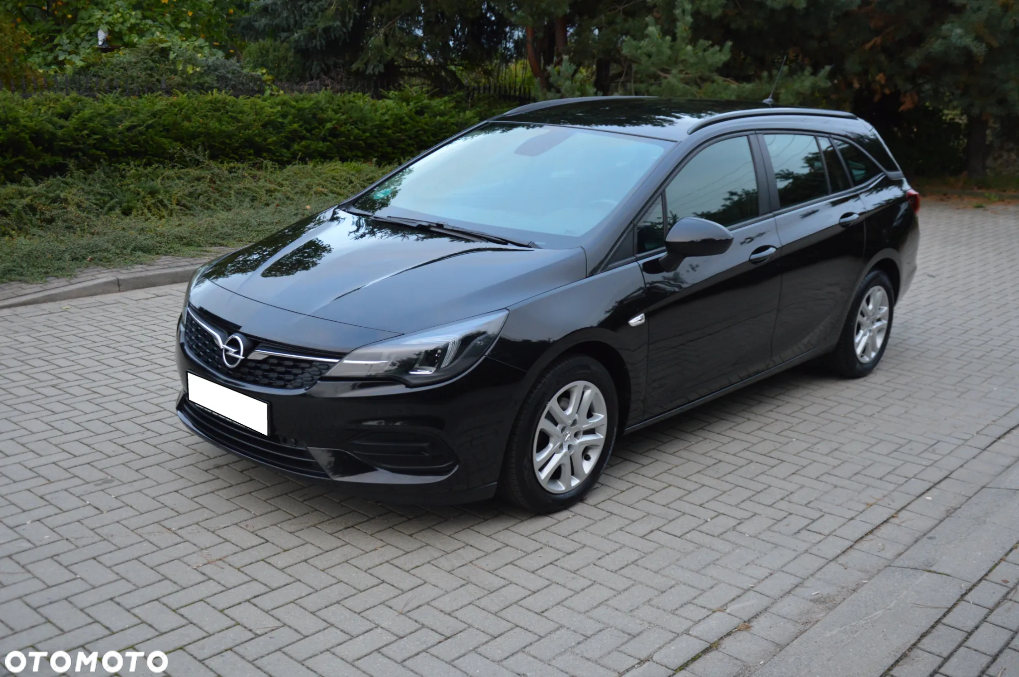 Opel Astra 1.2 Turbo Start/Stop Sports Tourer Edition - 4