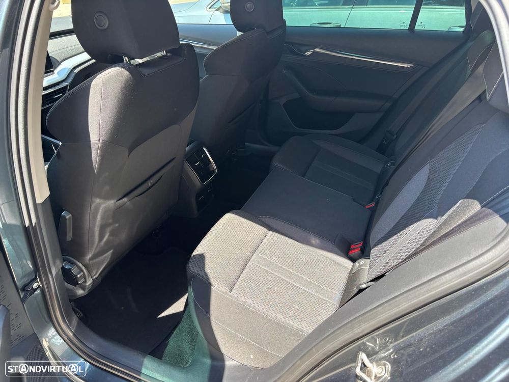 Skoda Octavia 2.0 TDI Style DSG - 30